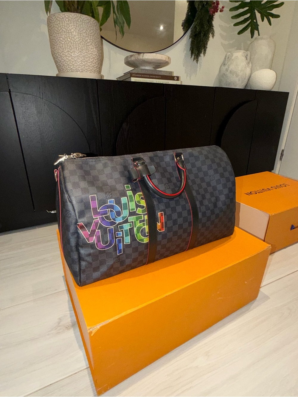 Louis Vuitton Keepall Bandoulière 50 Damier Graphite “Louis Vuitton Rainbow”